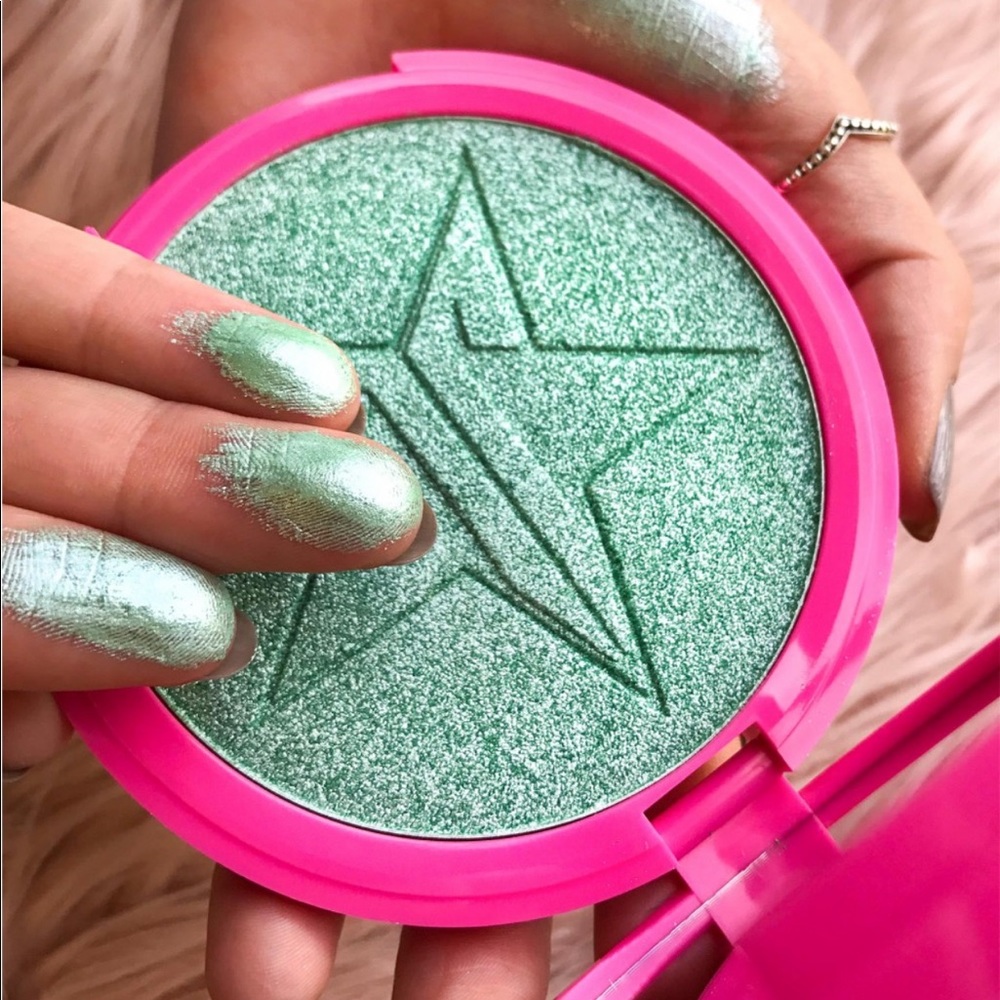 Jeffree Star Skin Frost